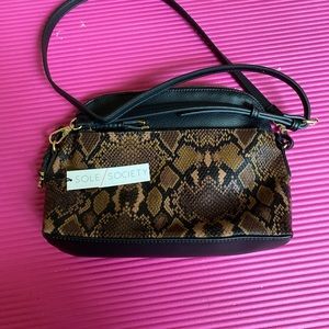 Body cross bag SOLE SOCIETY Leather . NWT